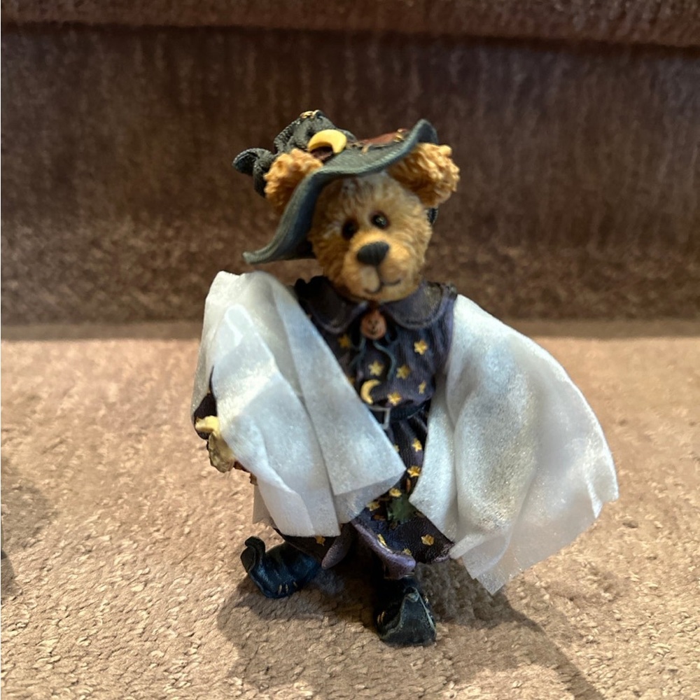 Boyds Bears Hazel Spooksbeary Shoe Box Bear Resin Figurine 3225